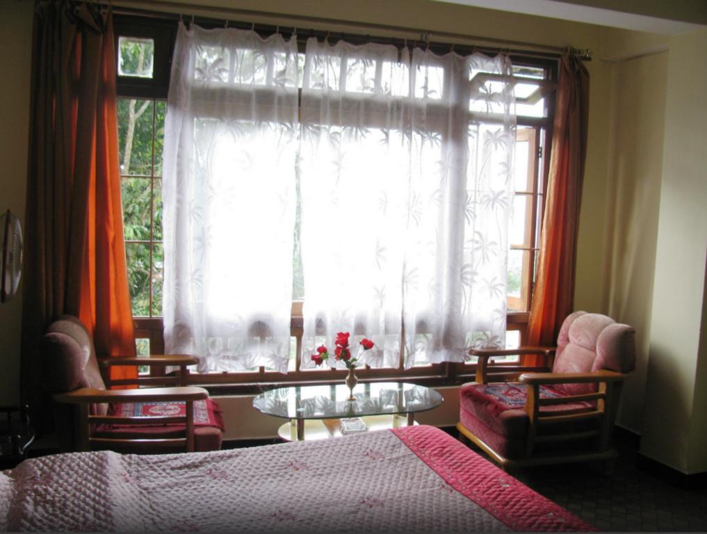 Hotel Garden Reach Калимпонг Екстериор снимка
